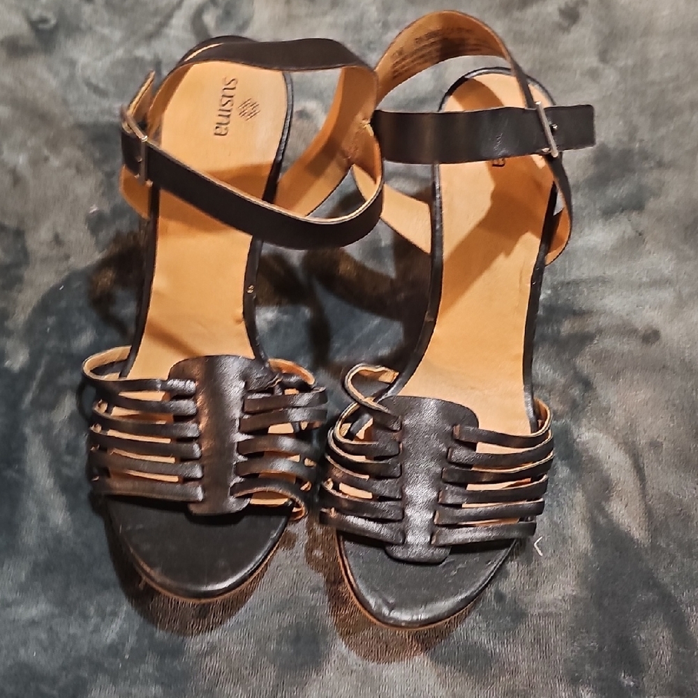 Susina Stylish Black Sandals